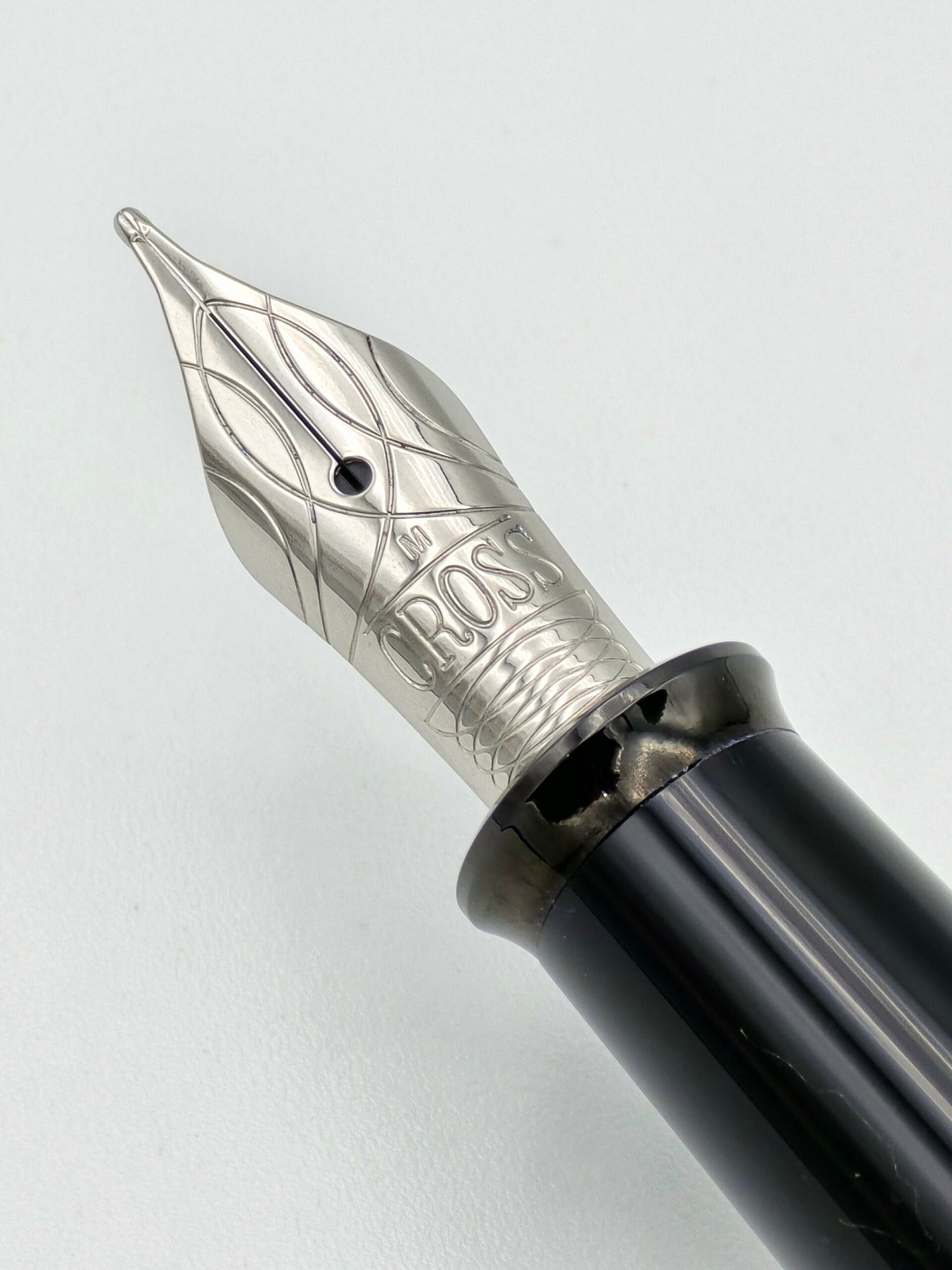 Cross Townsend Micro Knurl Green - Medium Steel Nib - Pre-Owned