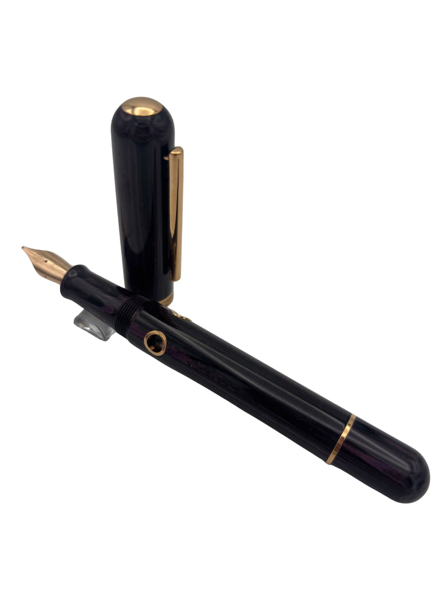Nahvalur Nautilus Stylophora Berry - Double Broad Cursive Italic Nib - Pre-Owned