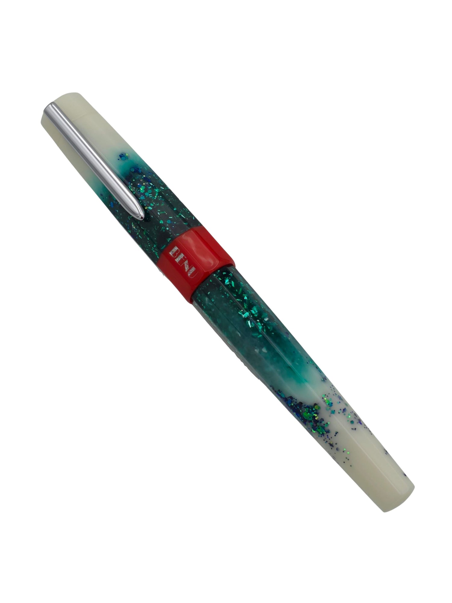 Benu Euphoria Christmas Twinkle LE - Fine Cursive Smooth Italic - Pre-Owned