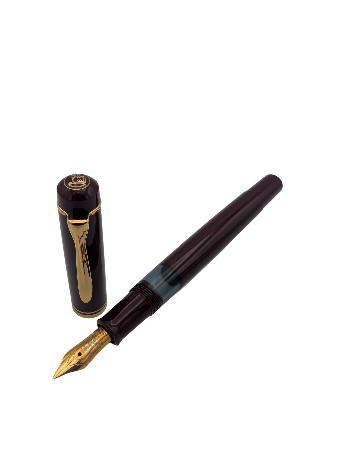 Pelikan M250 Burgundy - 14C Medium Nib - Pre-Owned