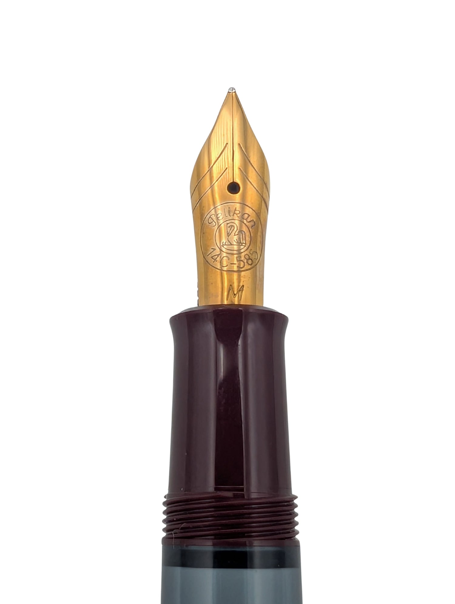 Pelikan M250 Burgundy - 14C Medium Nib - Pre-Owned