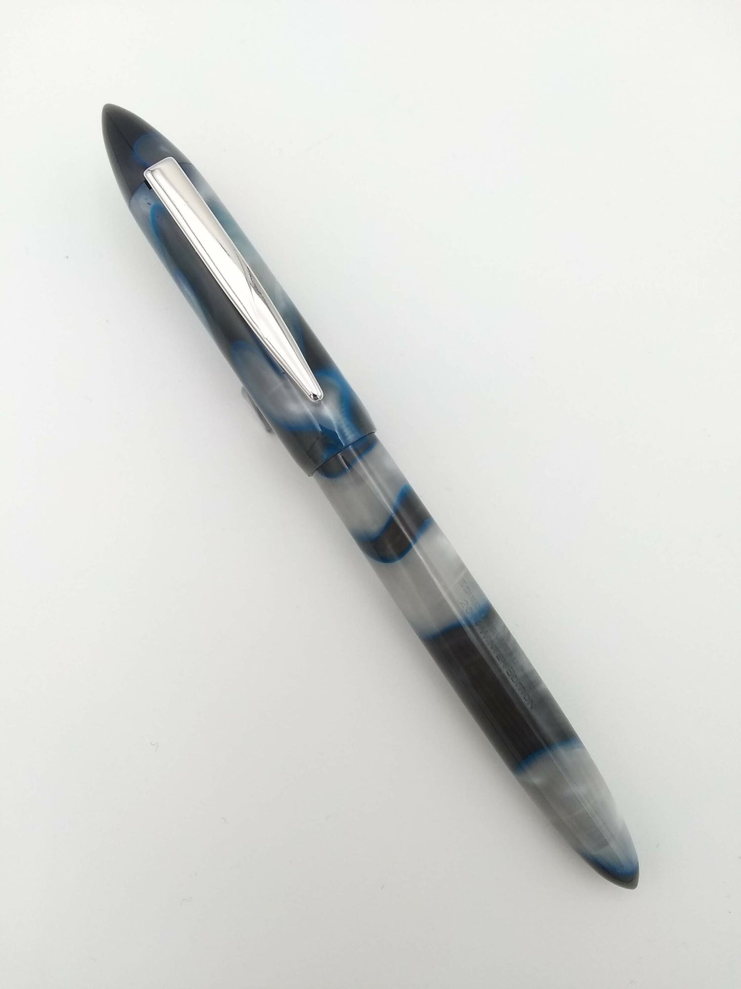 Edison Nouveau Premiere 2014 Winter Edition - 1.1 Stub Steel Nib - Pre-Owned