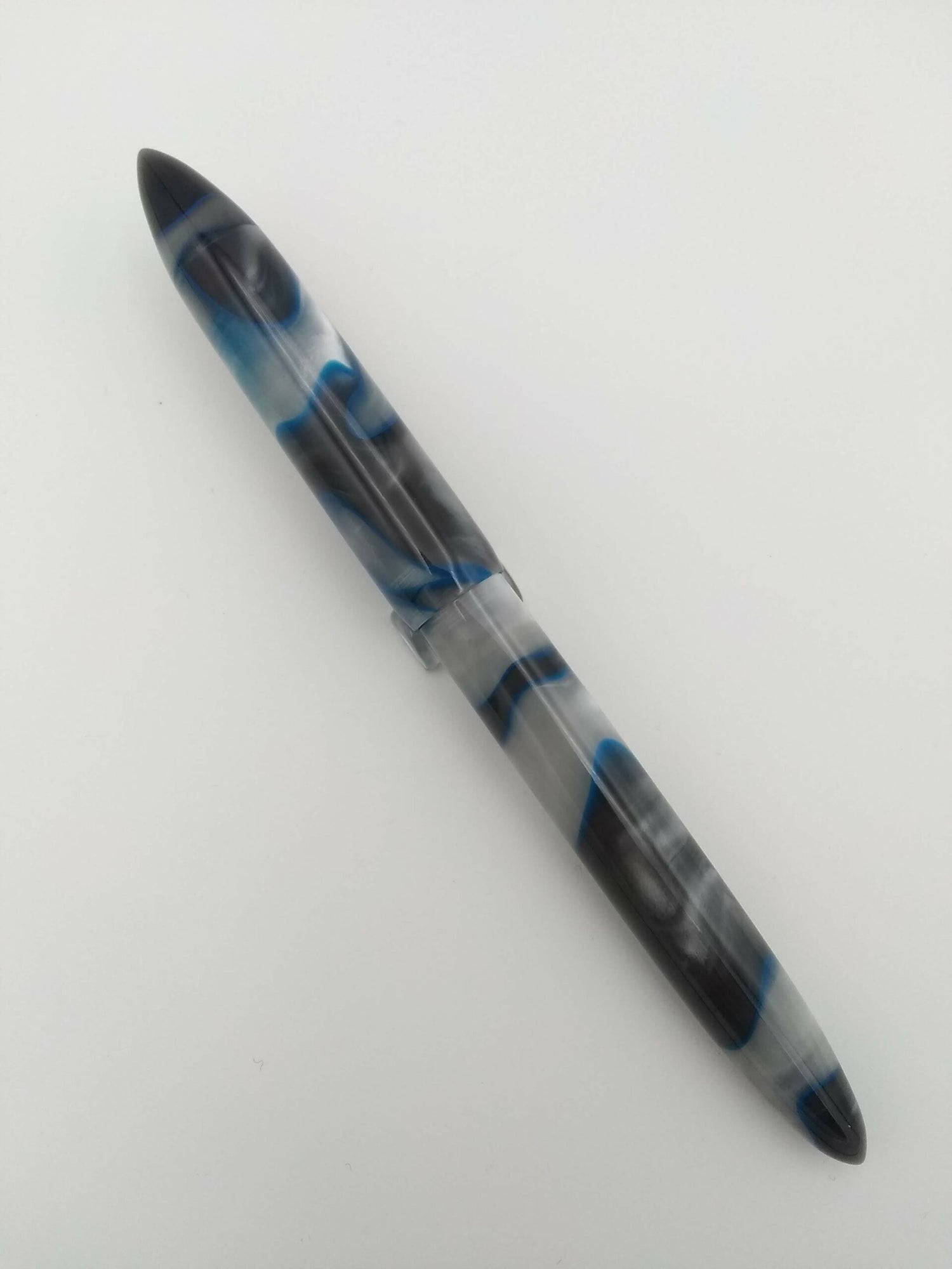 Edison Nouveau Premiere 2014 Winter Edition - 1.1 Stub Steel Nib - Pre-Owned