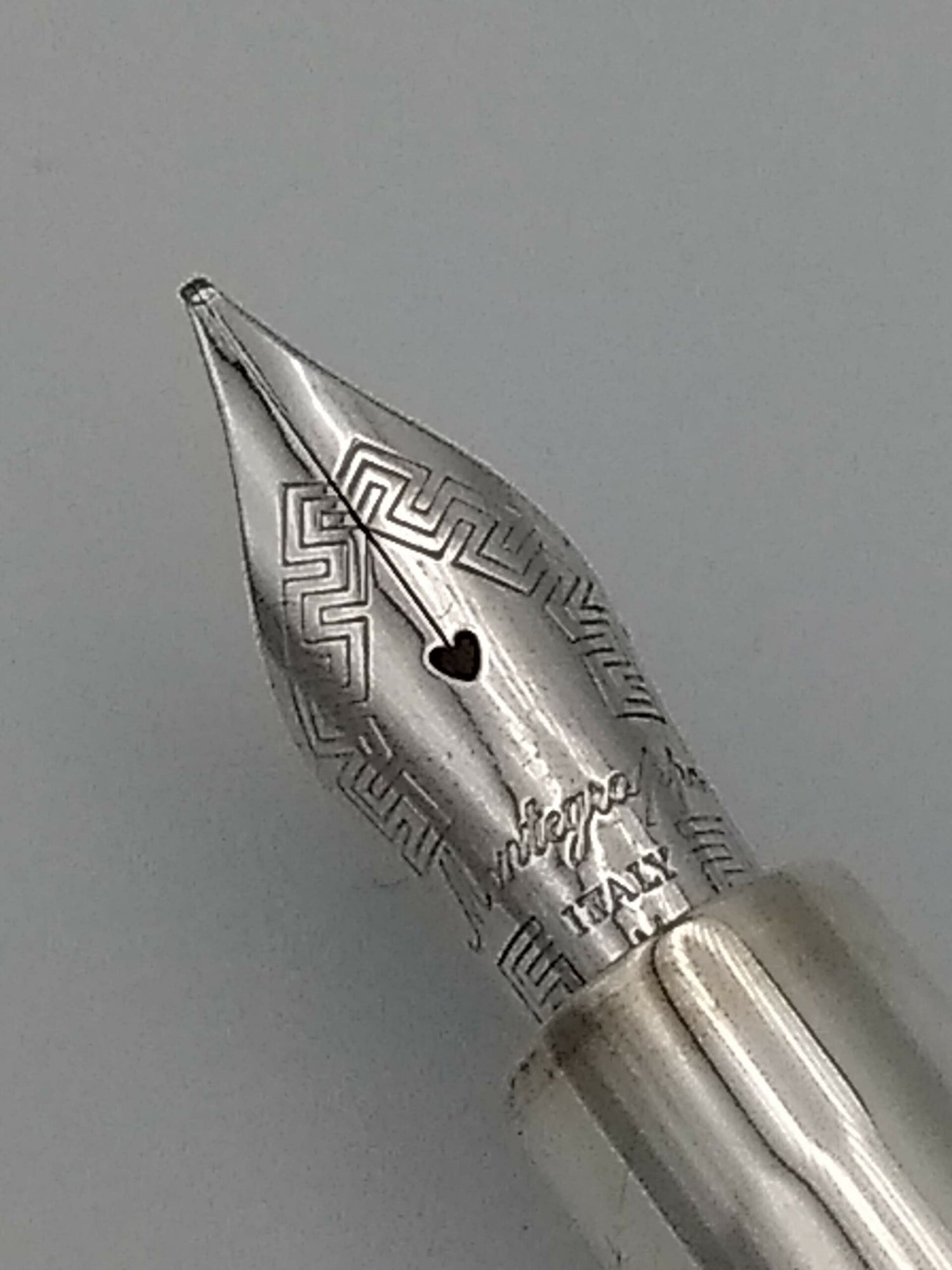 Montegrappa Espressione Duetto Red & Silver - 18K Medium Nib - Pre-Owned
