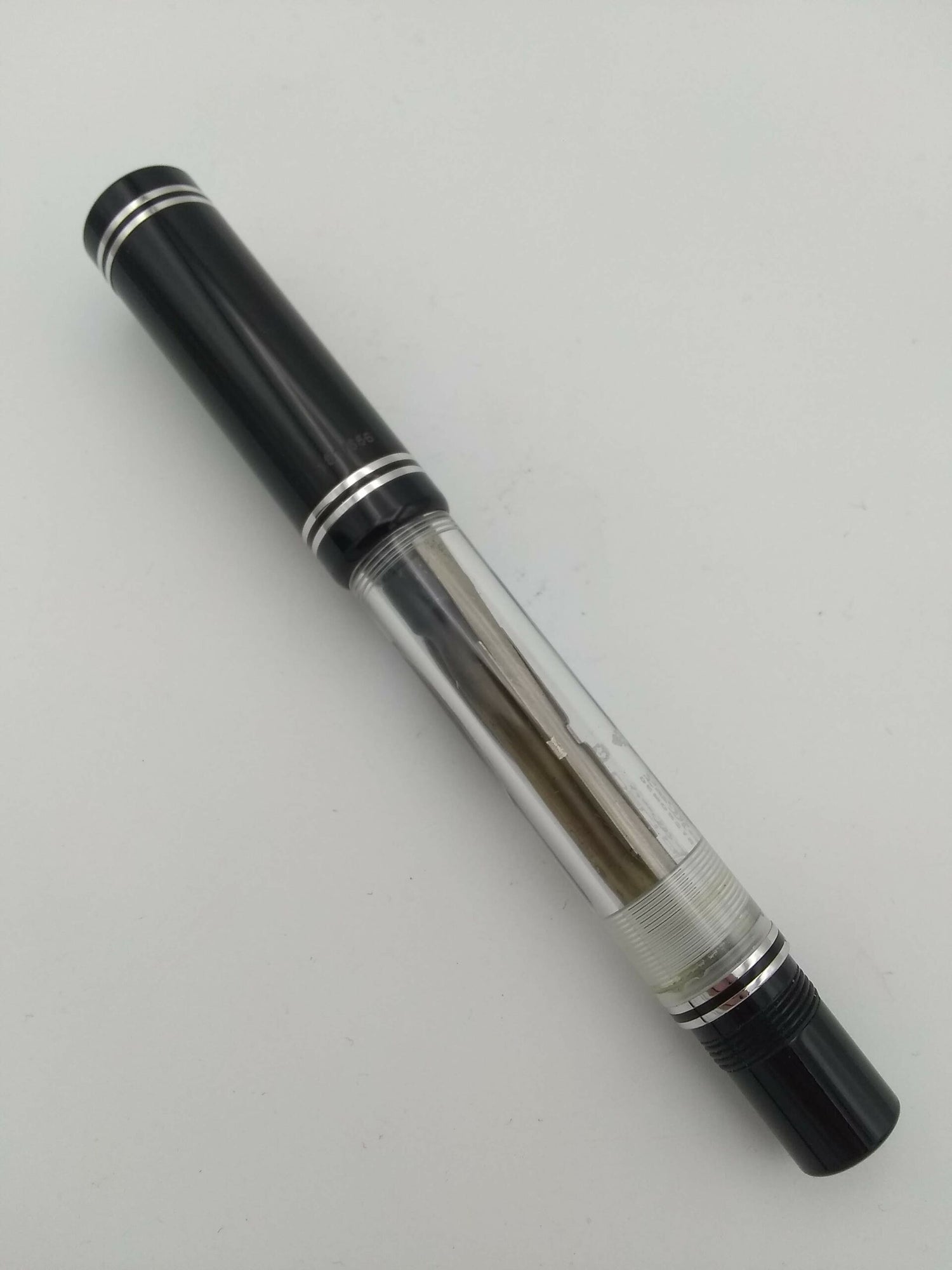 Delta Las Meninas Demonstrator LE 151/656 - 18k Medium Nib - Pre-Owned