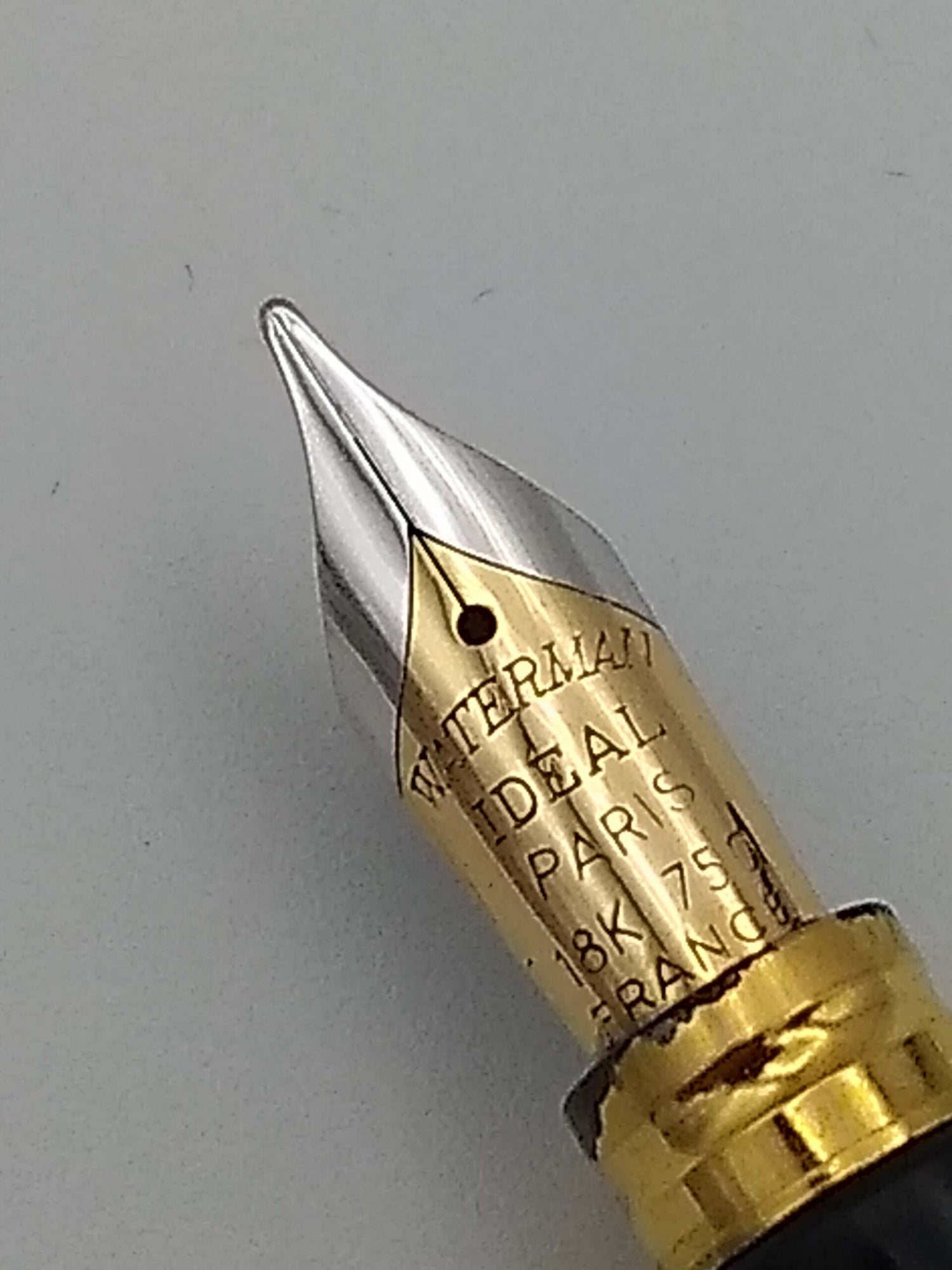 Waterman Leman 200 Black - 18k Medium Nib - Pre-Owned