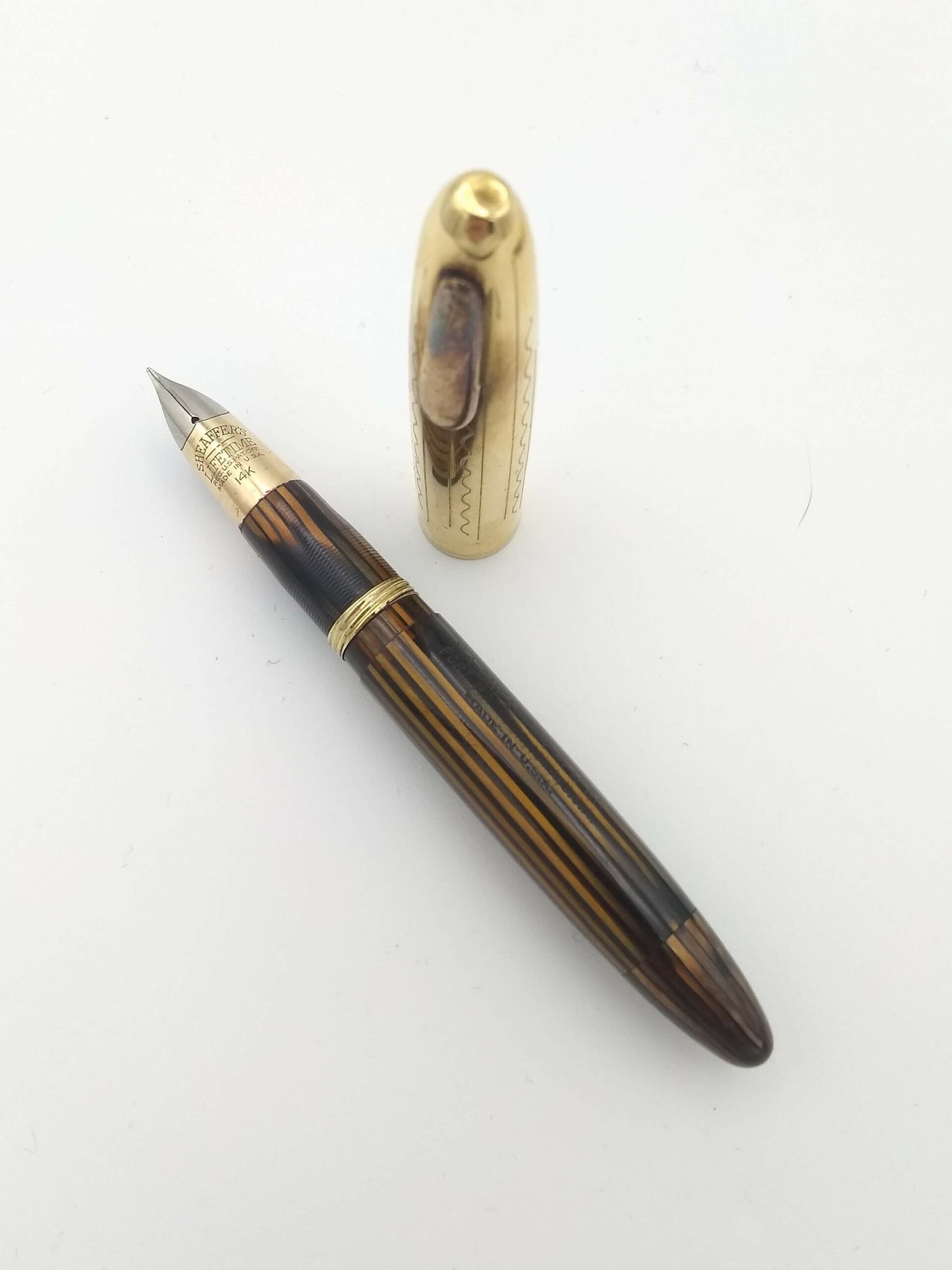 Sheaffer Tuckaway Crest Golden Brown Set - 14k Extra Fine & Pencil - Pre-Owned