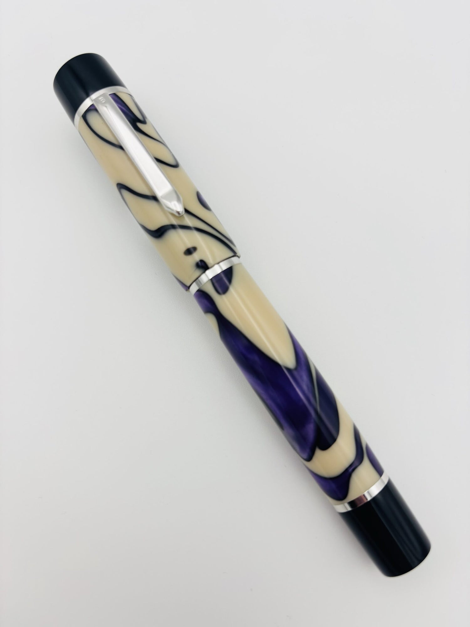 Bexley Classic Purple and Cream - Medium Steel Nib - Pre-Owned