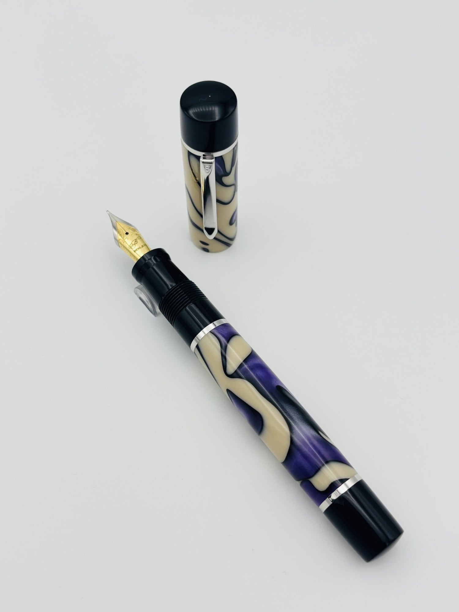 Bexley Classic Purple and Cream - Medium Steel Nib - Pre-Owned