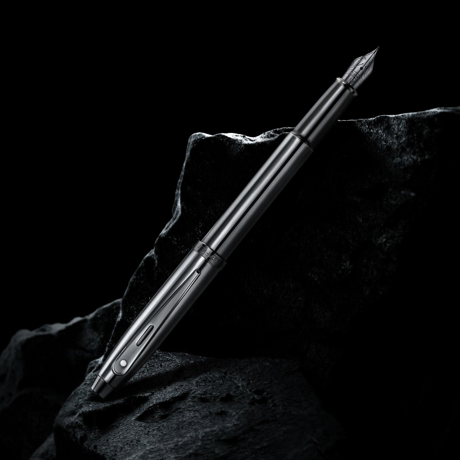 Sheaffer 100 Shiny Dark Grey Fountain Pen